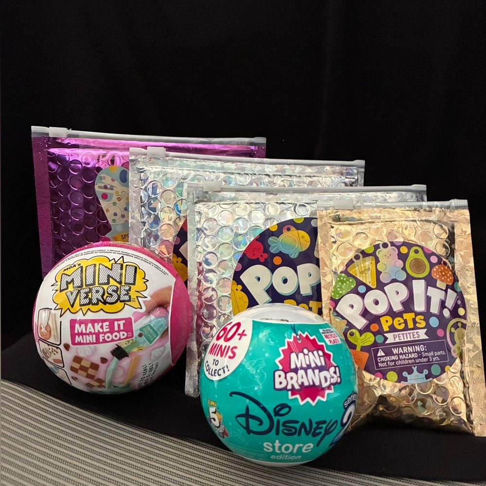 Pop It Pets & Mini brands set - stocking stuffers